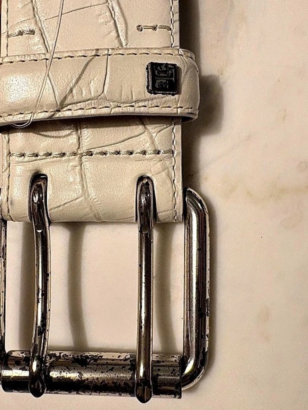 Lauren Ralph Lauren Crocodile-Embossed Belt in White & Brown Size Small